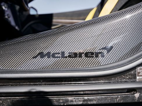 Used 2022 McLaren 720S Spider image 42