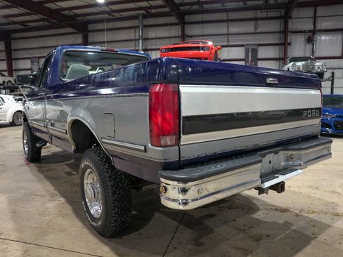 Used 1995 Ford F350 XLT 2dr 4WD Standard Cab LB image 6