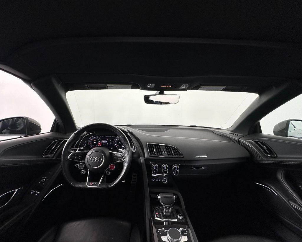 Used 2018 Audi R8 V10 plus AWD/4WD image 6