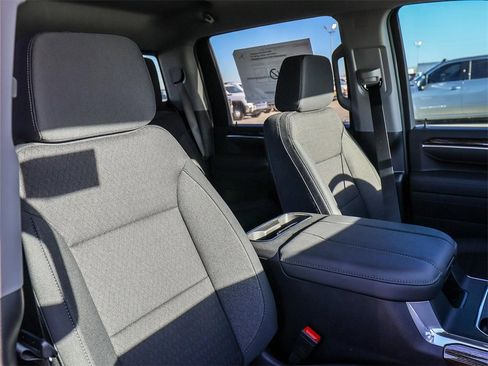 New 2026 GMC Sierra 2500 SLE w/ Preferred Package image 14