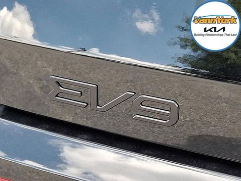 New 2026 Kia EV9 Land w/ Nightfall Edition Package image 12