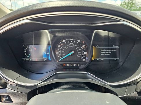 Used 2017 Ford Fusion SE w/ Equipment Group 201A FWD image 11