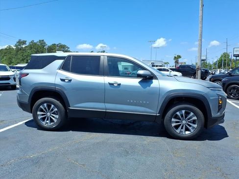 New 2026 Chevrolet Equinox LT w/ Convenience Package II FWD image 2