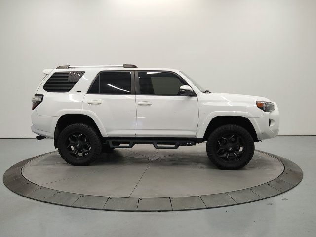 Used 2021 Toyota 4Runner SR5 Premium w/ Moonroof Package AWD/4WD image 9