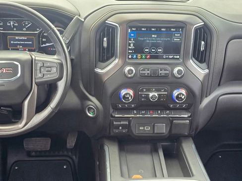 Used 2022 GMC Sierra 1500 AT4 w/ AT4 Preferred Package AWD/4WD image 16