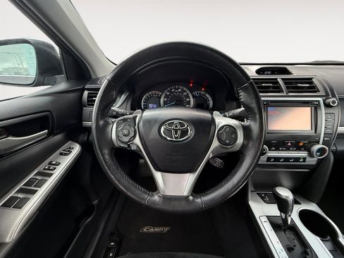 Used 2012 Toyota Camry SE w/ Leather Pkg image 13