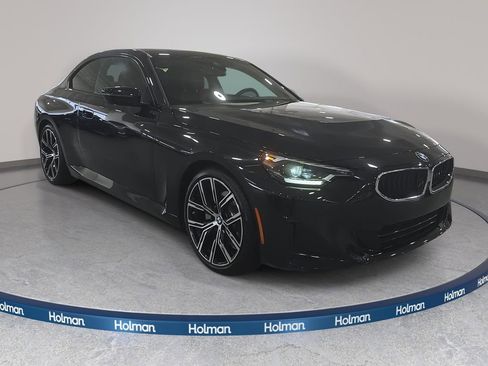 Certified 2023 BMW 230i Coupe w/ Convenience Package RWD image 3