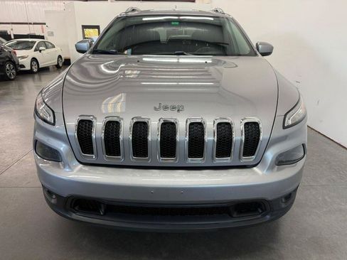 Used 2015 Jeep Cherokee Latitude w/ Comfort/Convenience Group FWD image 5