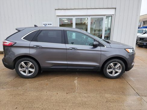 Used 2022 Ford Edge SEL w/ Convenience Package image 5
