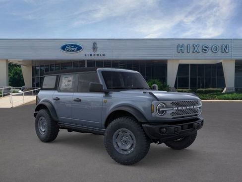 New 2025 Ford Bronco Badlands w/ Sasquatch Package image 7