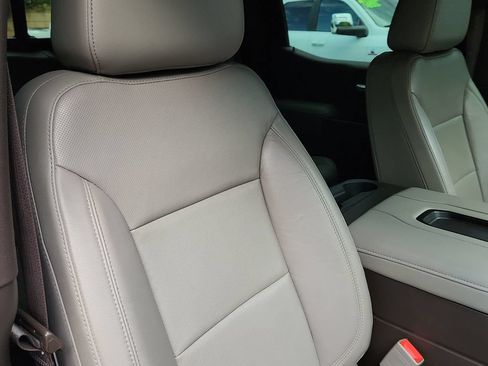 Used 2019 GMC Sierra 1500 SLT w/ SLT Convenience Package AWD/4WD image 14