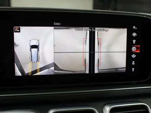 Used 2023 Mercedes-Benz GLS 450 4MATIC image 70