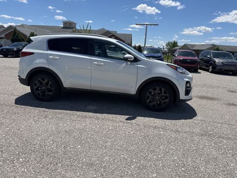 Used 2020 Kia Sportage S FWD image 11