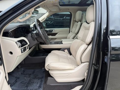 Used 2018 Lincoln Navigator L Reserve w/ Technology Package AWD/4WD image 15