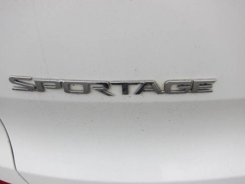 Used 2014 Kia Sportage LX image 5