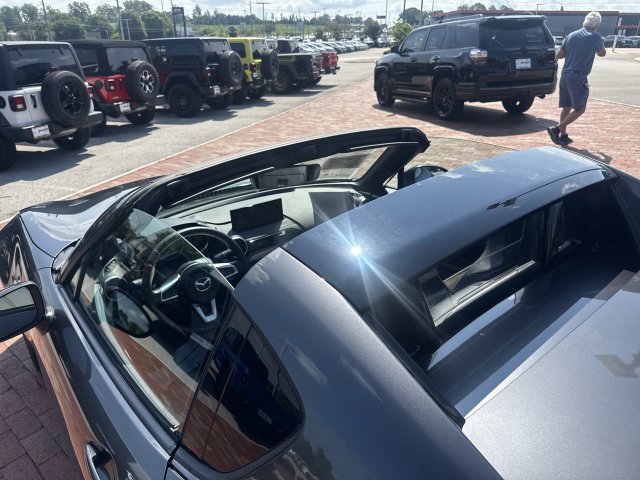 Used 2025 MAZDA MX-5 Miata RF Grand Touring RWD image 27