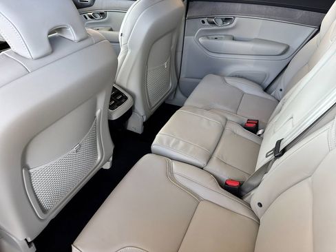 New 2026 Volvo XC90 B6 Ultra image 11