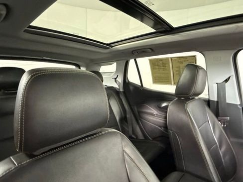 Used 2021 GMC Terrain SLT w/ Infotainment Package II image 35