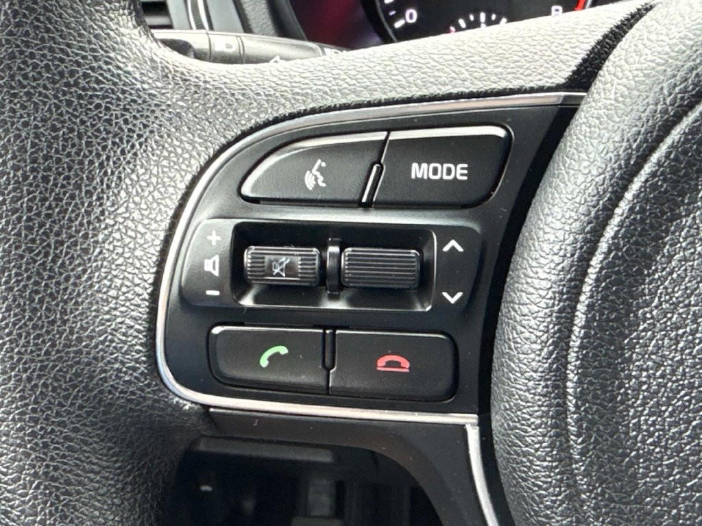 Used 2017 Kia Optima LX FWD image 22