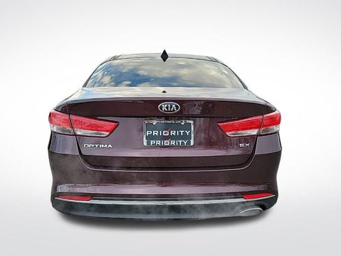 Used 2017 Kia Optima EX w/ Premium Package image 4