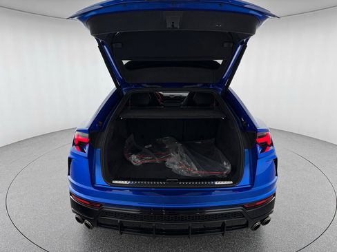 Used 2022 Lamborghini Urus image 38