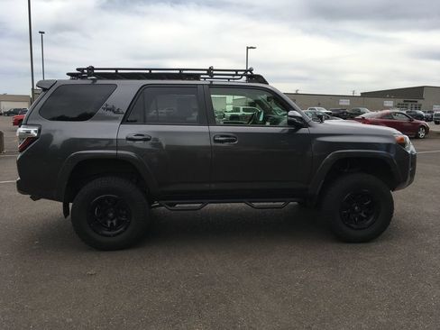 Used 2020 Toyota 4Runner TRD Off-Road Premium w/ Moonroof Package AWD/4WD image 7
