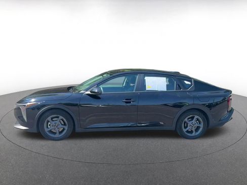 Used 2025 Kia K4 FWD image 9