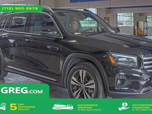 Used 2025 Mercedes-Benz GLB 250 image 1