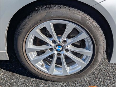 Used 2017 BMW 320i Sedan image 10