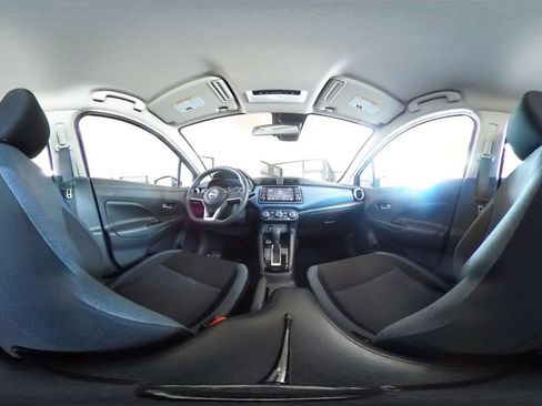 Used 2025 Nissan Versa SV FWD image 40
