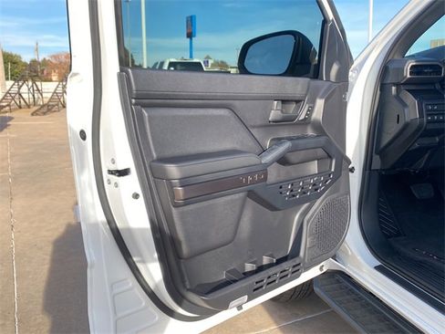 New 2025 Toyota 4Runner TRD Off-Road Premium image 14