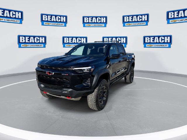 Used 2026 Chevrolet Colorado ZR2 w/ Technology Package AWD/4WD image 4