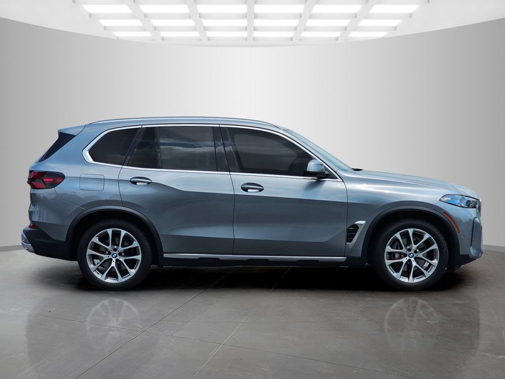 Certified 2024 BMW X5 xDrive40i w/ Premium Package AWD/4WD image 7