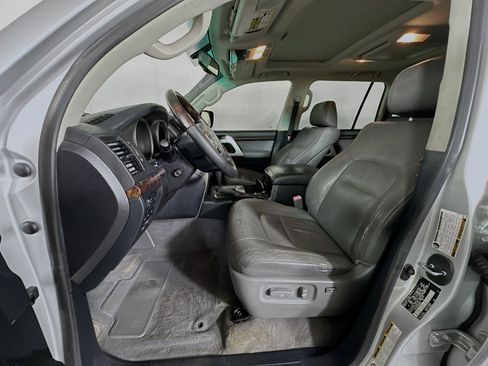 Used 2008 Toyota Land Cruiser image 12