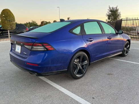 Used 2025 Honda Accord Sport image 4