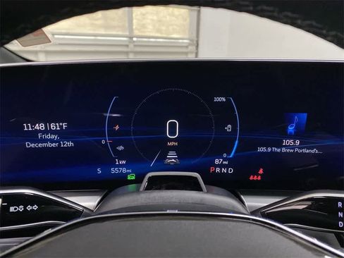 Certified 2025 Cadillac Lyriq Sport image 27