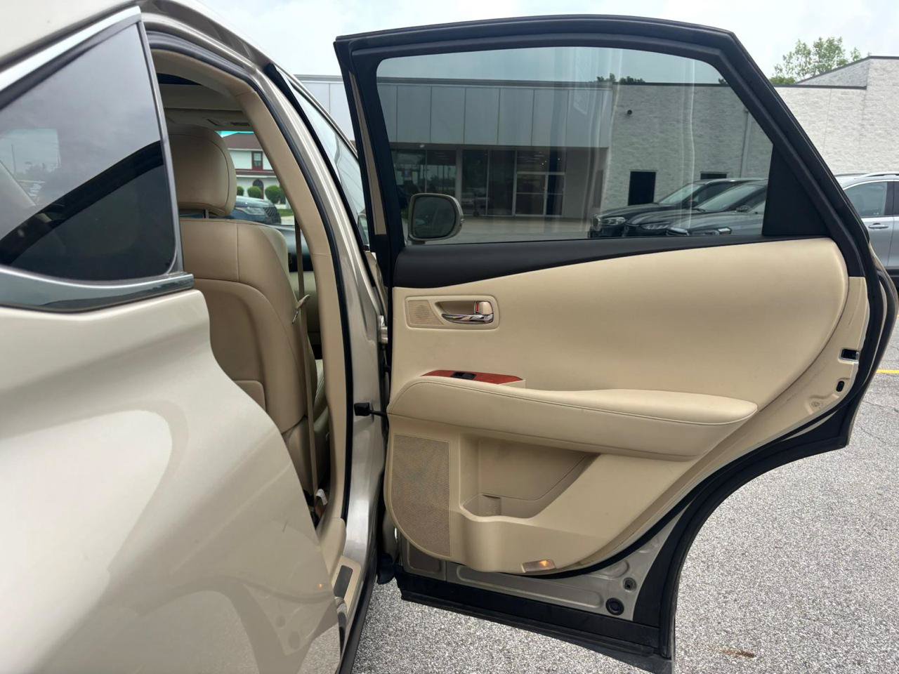 Used 2012 Lexus RX 450h FWD w/ Premium Pkg image 16