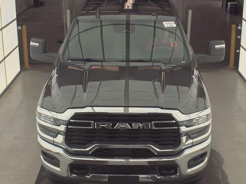 Used 2026 RAM 2500 Big Horn AWD/4WD image 3