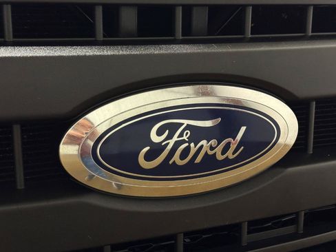 Used 2020 Ford F250 XL w/ Power Equipment Group AWD/4WD image 42