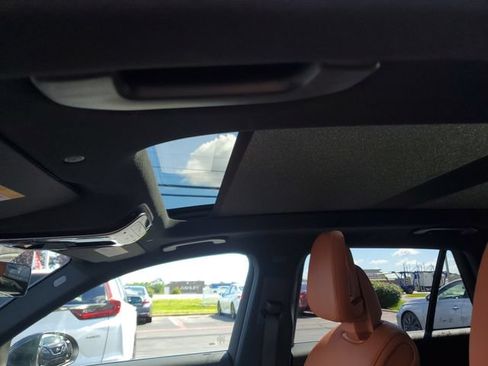 Used 2023 Mercedes-Benz GLC 300 4MATIC image 19