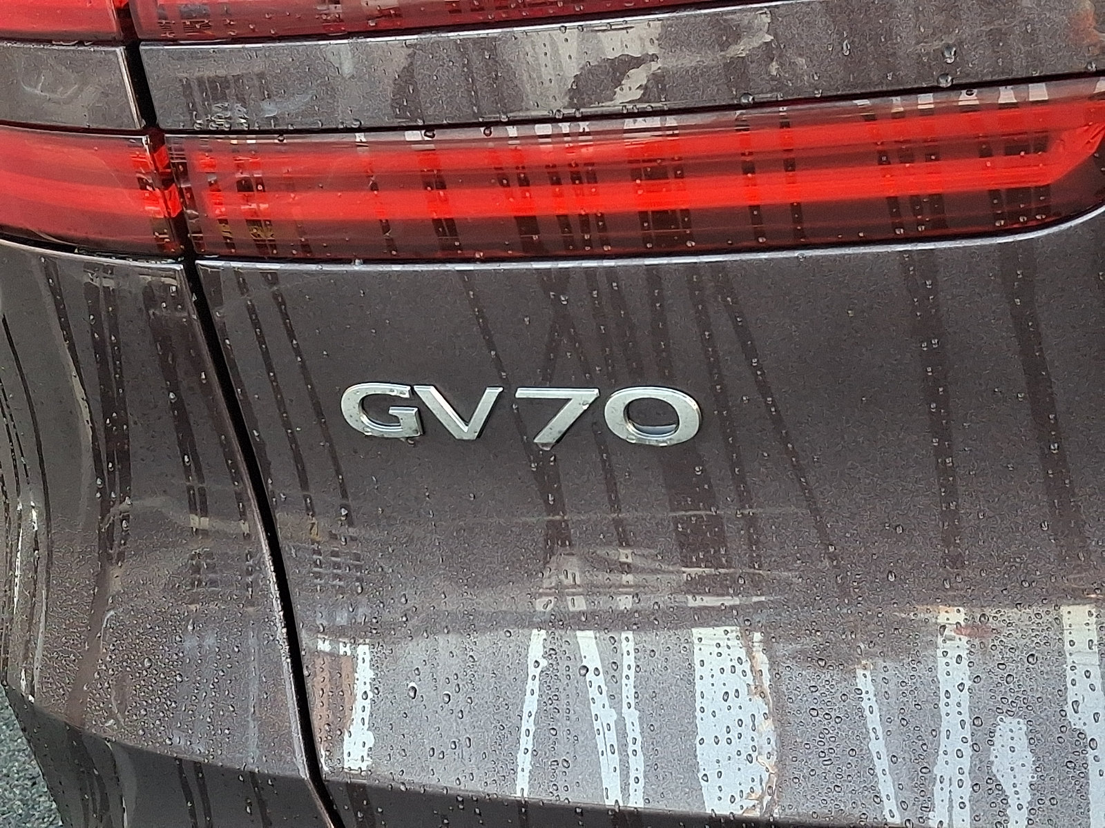 Certified 2022 Genesis GV70 2.5T AWD/4WD image 30