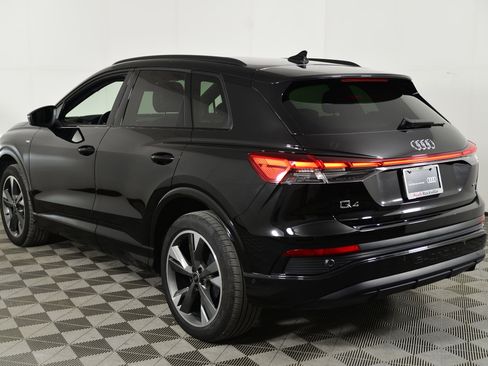 Certified 2024 Audi Q4 e-tron Prestige w/ Black Optic Package image 3