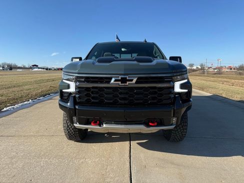 New 2026 Chevrolet Silverado 1500 ZR2 image 11