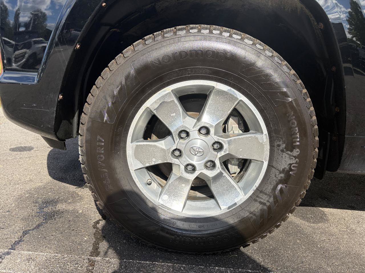 Used 2012 Toyota 4Runner SR5 w/ Convenience Pkg AWD/4WD image 11