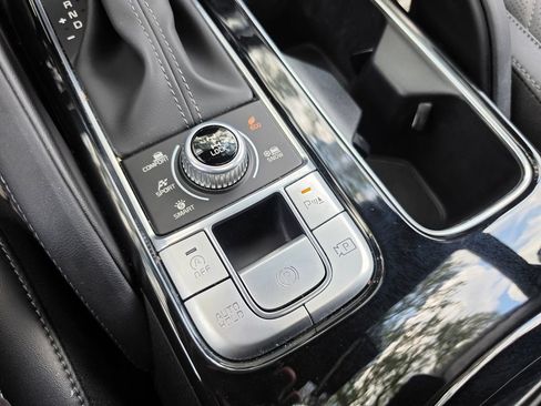 Used 2024 Kia Telluride SX Prestige X-Pro AWD/4WD image 22