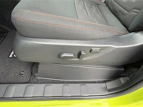 New 2026 Nissan Frontier PRO-4X w/ Pro-4x Convenience Package image 21