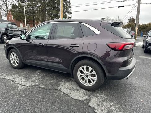 Used 2023 Ford Escape Active image 3