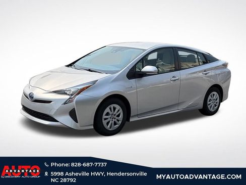 Used 2017 Toyota Prius Two FWD image 5