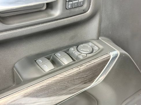 Used 2022 Chevrolet Silverado 2500 LTZ w/ LTZ Plus Package AWD/4WD image 15