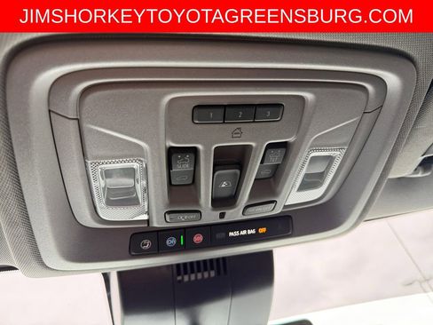 Used 2022 Chevrolet Silverado 1500 LT Trail Boss w/ LT Trail Boss Premium Package image 31